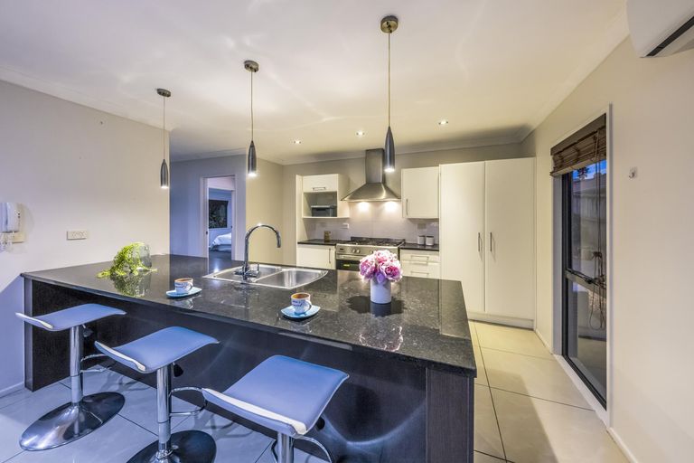 Photo of property in 318 Hill Road, The Gardens, Auckland, 2105