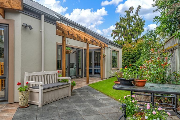 Photo of property in 7a Chilton Grove, Hokowhitu, Palmerston North, 4410