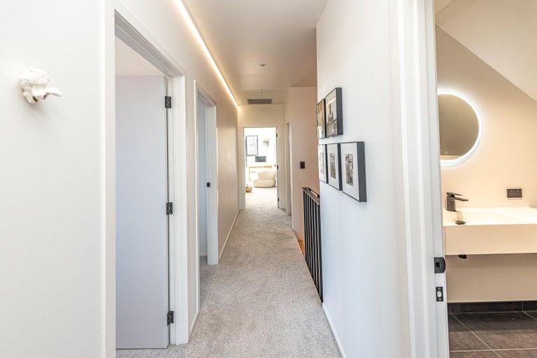 Photo of property in 24 Golf Vue Place, Castlecliff, Whanganui, 4501