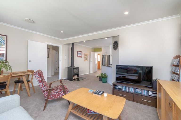Photo of property in 16 Moonshine Road, Trentham, Upper Hutt, 5018