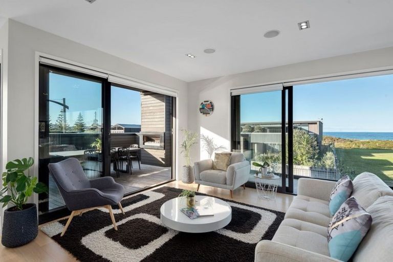 Photo of property in 6 Taiawa Place, Omaha, 0986