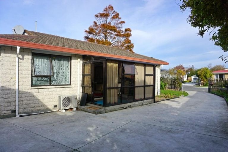 Photo of property in 57 Kuaka Crescent, Bromley, Christchurch, 8062