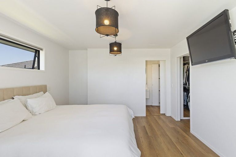 Photo of property in 22 Keene Drive, Bell Block, New Plymouth, 4312