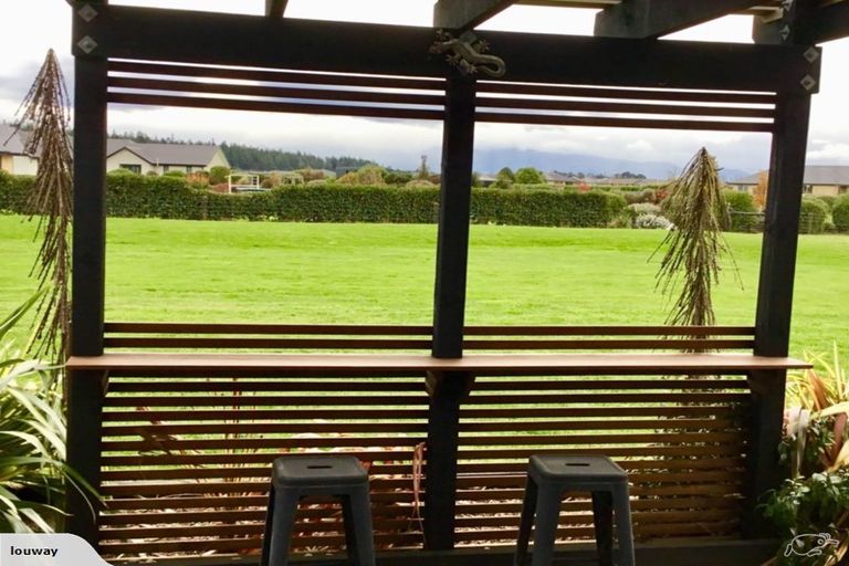 Photo of property in 10 Landsborough Drive, Darfield, 7571