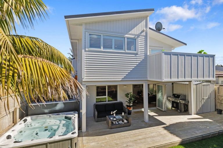 Photo of property in 1/7 Elizabeth Street, Orewa, 0931
