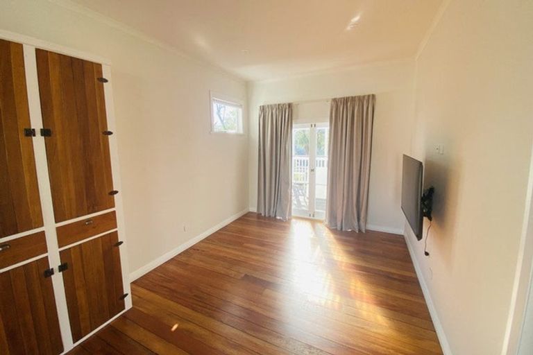 Photo of property in 34 West Street, Greytown, 5712