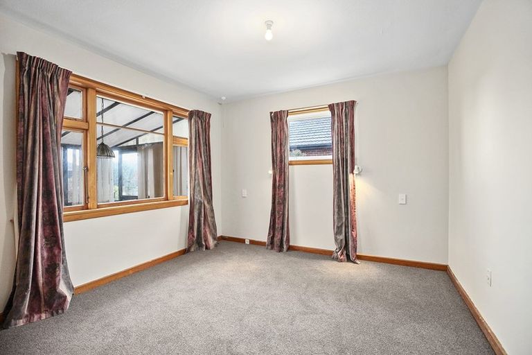 Photo of property in 42 Charlcott Street, Burnside, Christchurch, 8053