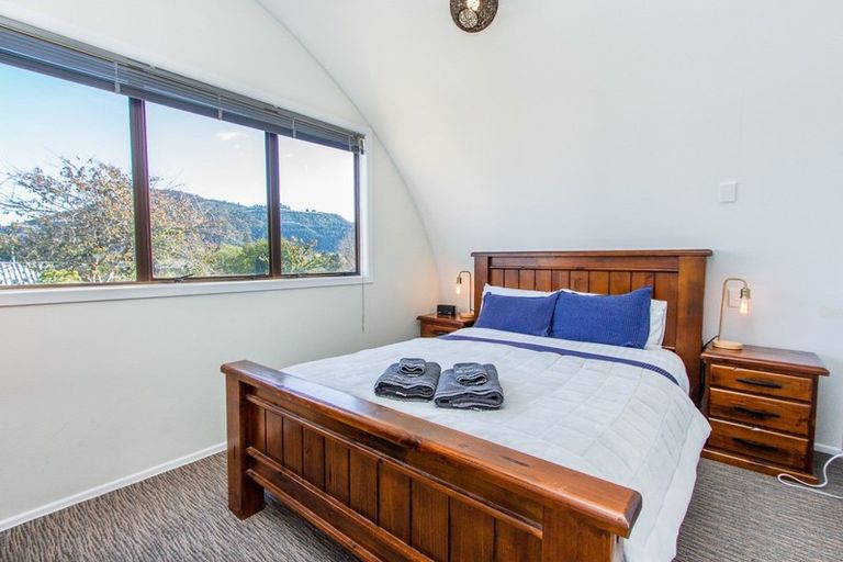 Photo of property in 6 Rinaha Place, Koutu, Rotorua, 3010