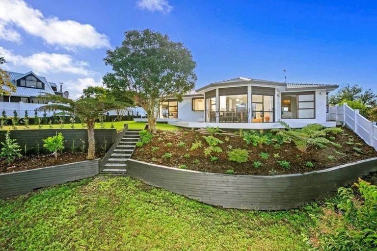 Photo of property in 3 Limeburners Close, Hobsonville, Auckland, 0618