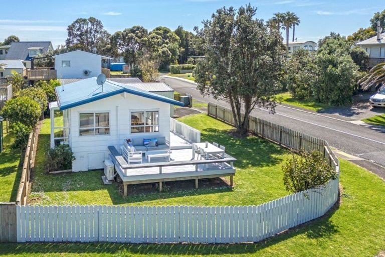 Photo of property in 91b Kon Tiki Road, Whiritoa, Whangamata, 3691