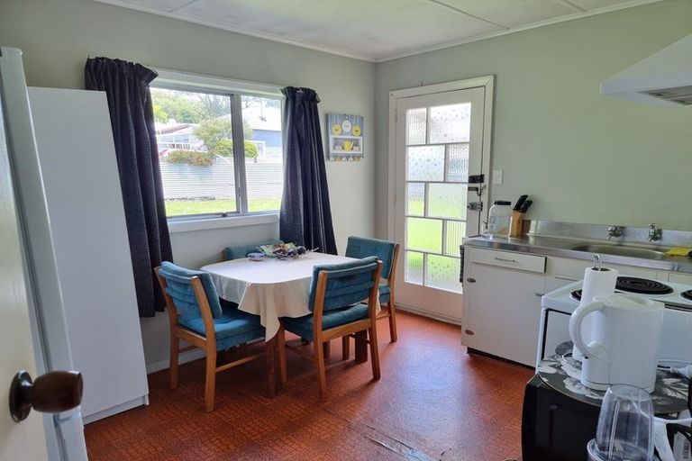 Photo of property in 25 Shakespeare Street, Greymouth, 7805