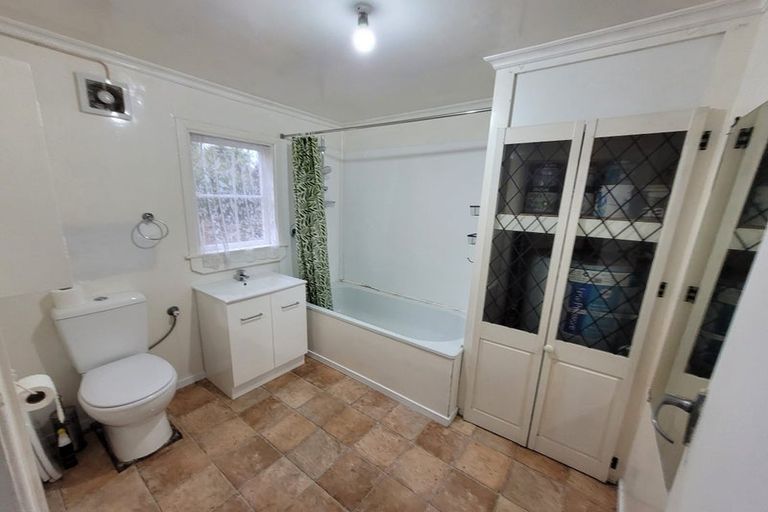 Photo of property in 1 High Street, Petone, Lower Hutt, 5012