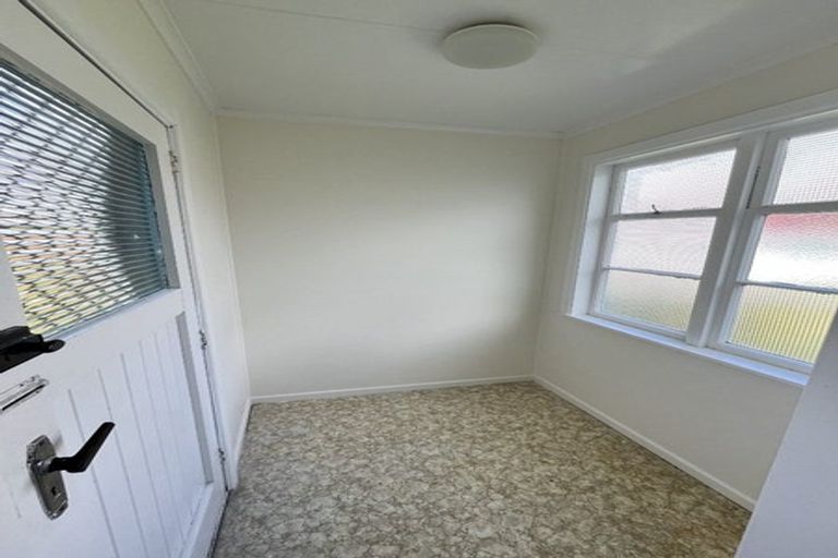 Photo of property in 63 Great South Road, Papakura, 2110