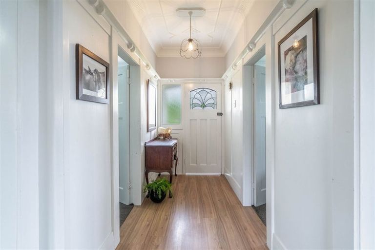 Photo of property in 8 Waverley Street, East Gore, Gore, 9710