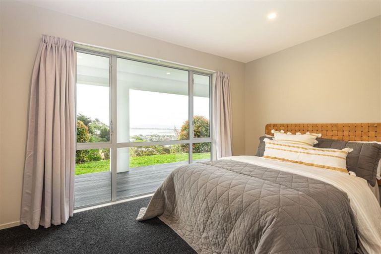 Photo of property in 12 Mandalay Lane, Redcliffs, Christchurch, 8081