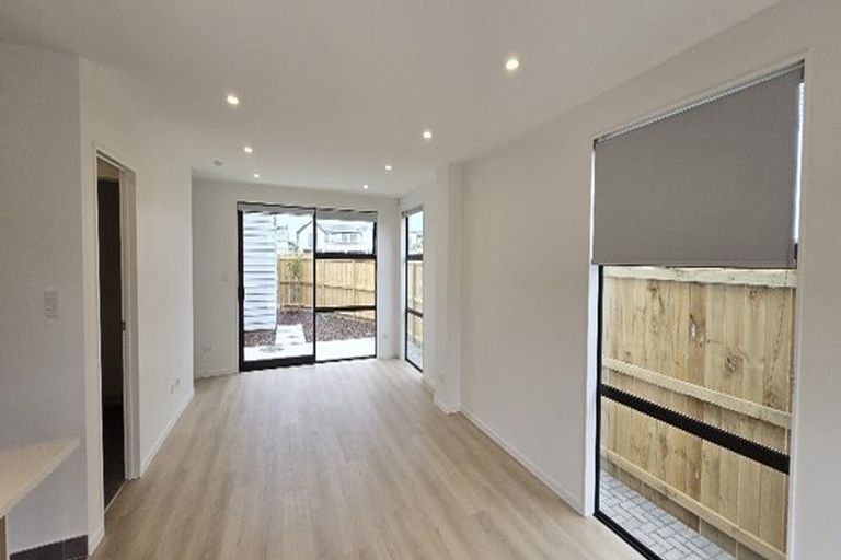 Photo of property in 37 Kapia Drive, Takanini, 2112