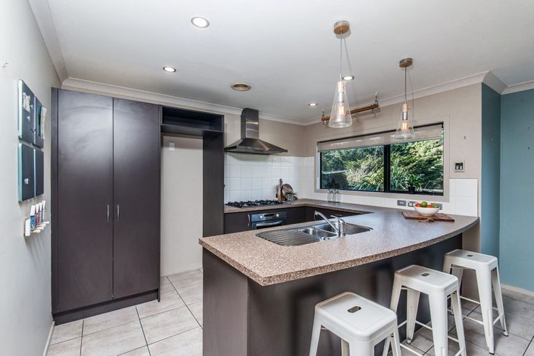 Photo of property in 53 Te Puia Drive, Aotea, Porirua, 5024