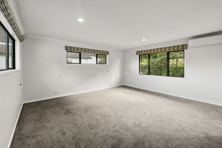 Photo of property in 20 Kristin Lane, Albany, Auckland, 0632