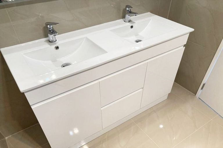 Photo of property in 13b Myers Road, Manurewa East, Auckland, 2102