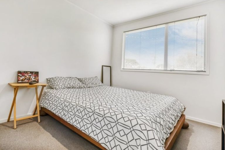 Photo of property in 529 Swanson Road, Ranui, Auckland, 0612