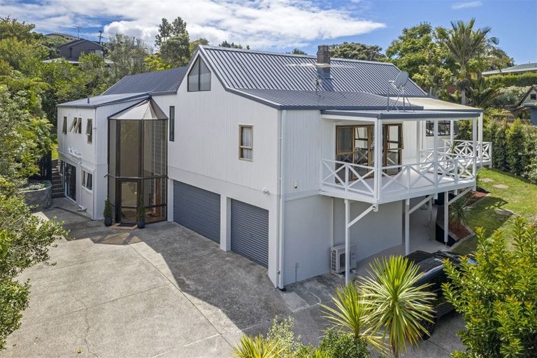 Photo of property in 10 Oban Road, Browns Bay, Auckland, 0630
