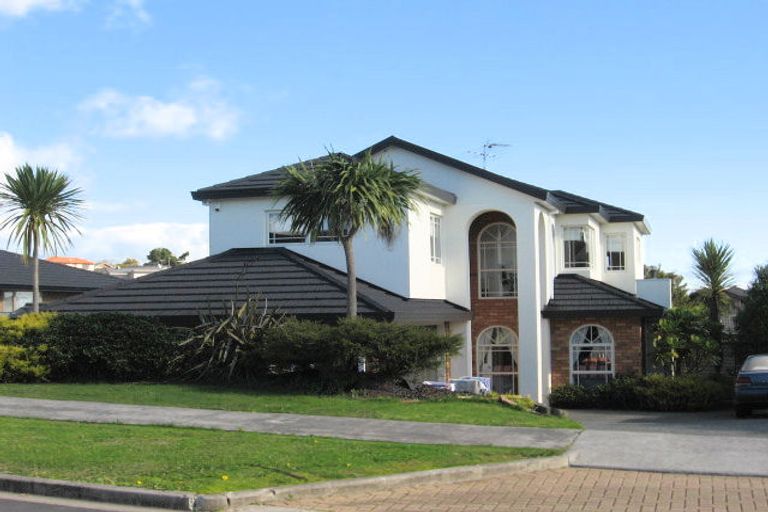 Photo of property in 23 Byblos Place, The Gardens, Auckland, 2105