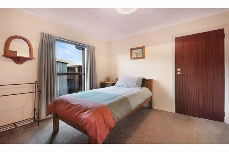 Photo of property in 12 Keldon Avenue, Rangiora, 7400