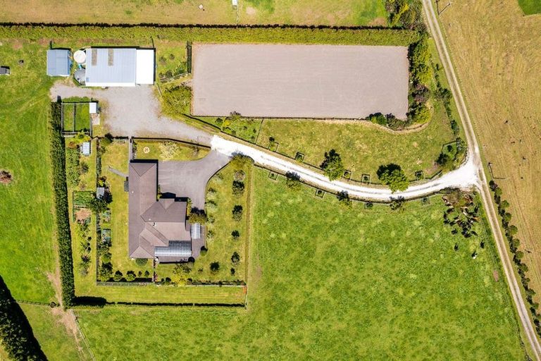 Photo of property in 325a Awai Road, Tarurutangi, New Plymouth, 4372