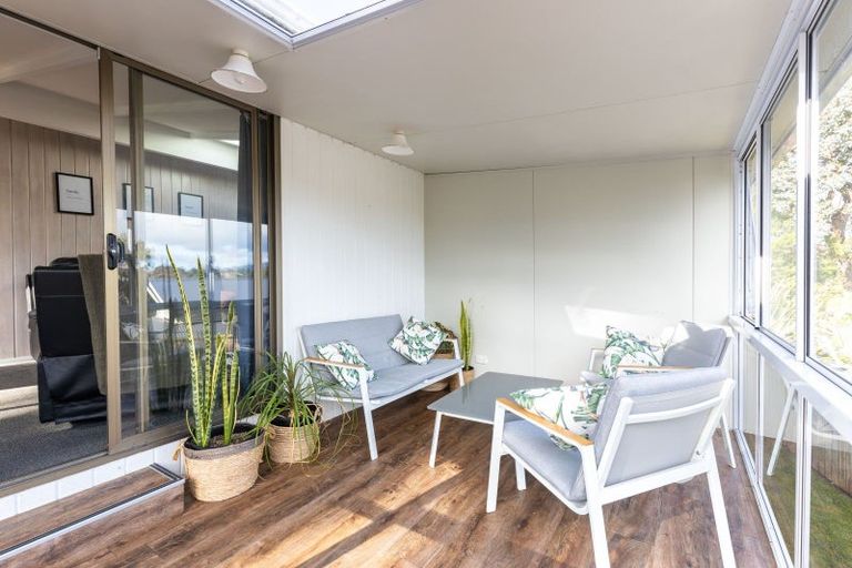 Photo of property in 21 Cumberland Street, Merrilands, New Plymouth, 4312