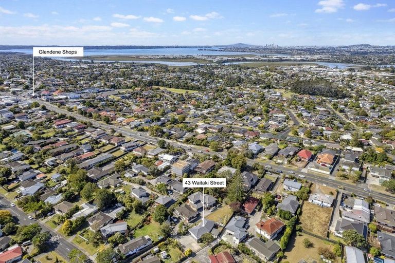 Photo of property in 43 Waitaki Street, Henderson, Auckland, 0612