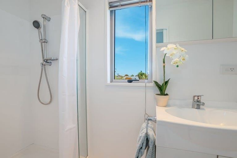 Photo of property in 1 Olympic Lane, Edgeware, Christchurch, 8013