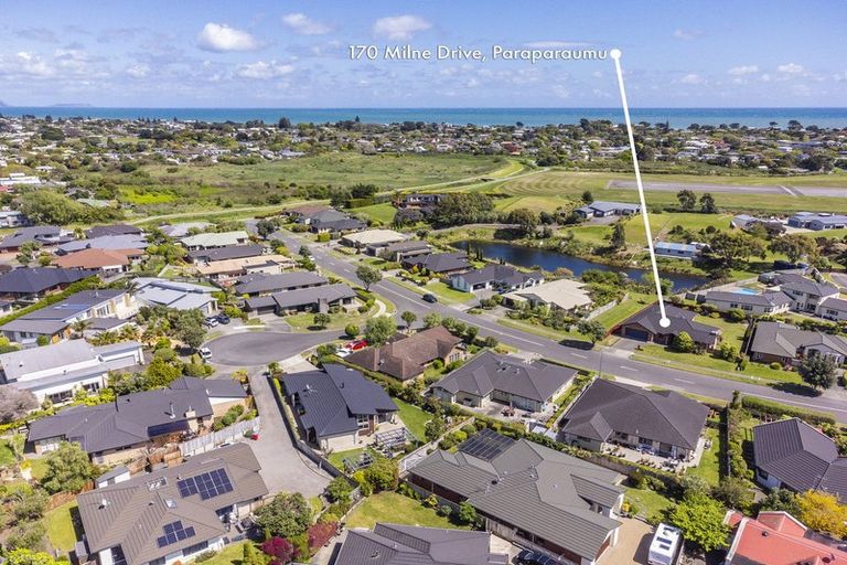 Photo of property in 170 Milne Drive, Paraparaumu, 5032
