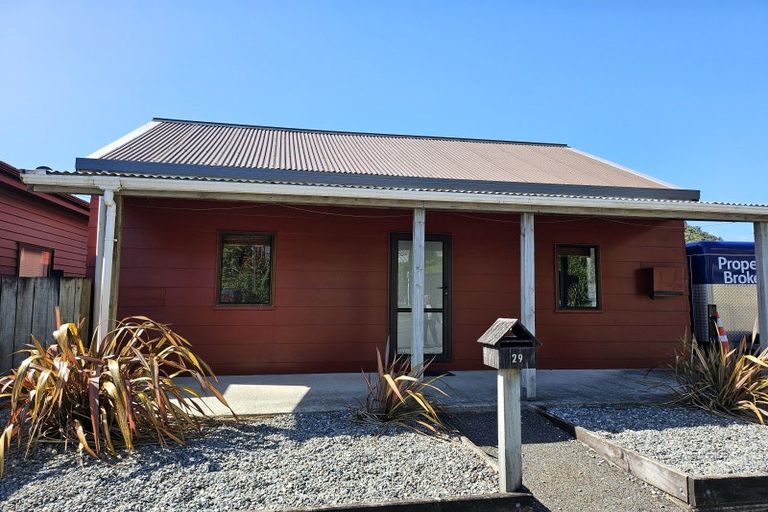 Photo of property in 29 Chapel Street, Greymouth, 7805