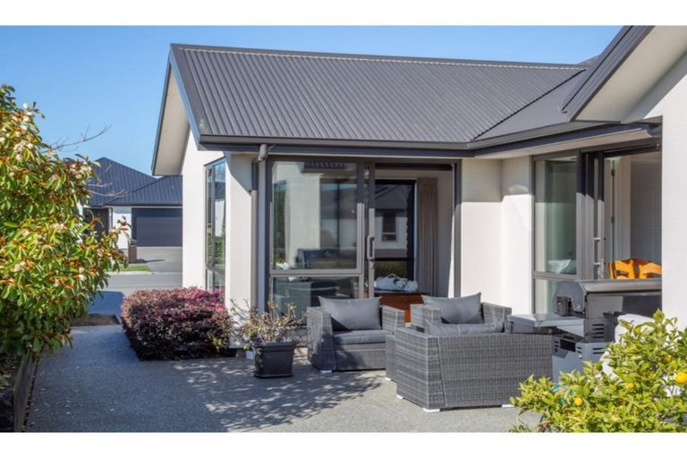 Photo of property in 105 Metehau Street, Marshland, Christchurch, 8083