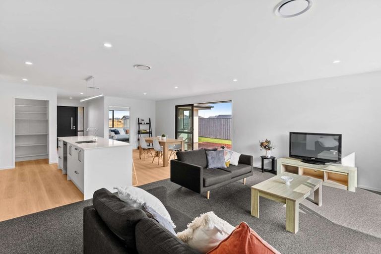 Photo of property in 12c Wykes Place, Amberley, 7410