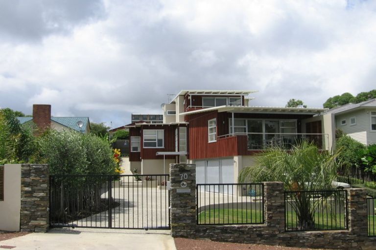 Photo of property in 70 St Michaels Avenue, Point Chevalier, Auckland, 1022