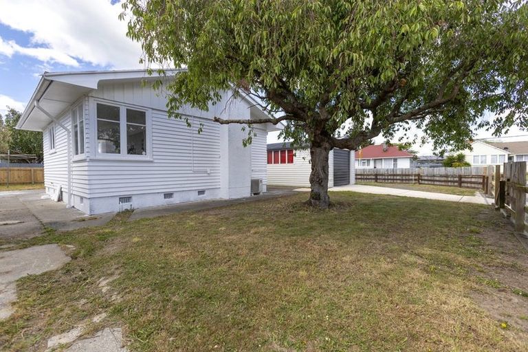 Photo of property in 27 Gilray Avenue, Maraenui, Napier, 4110