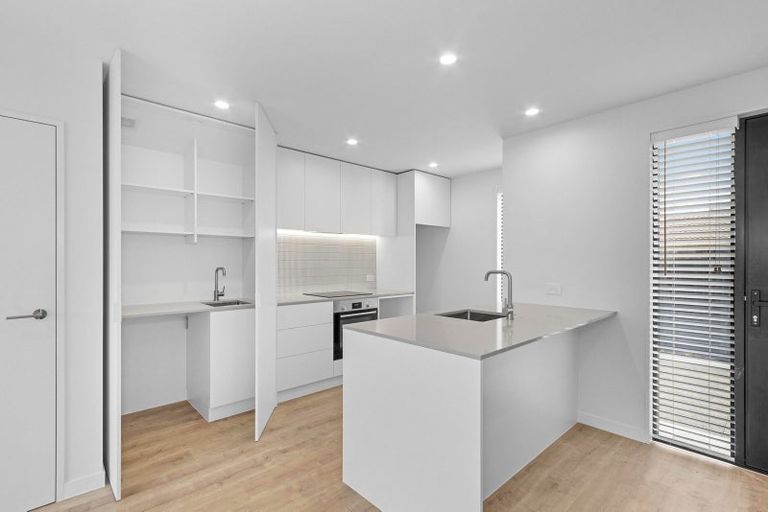 Photo of property in 2/16 Baretta Street, Somerfield, Christchurch, 8024