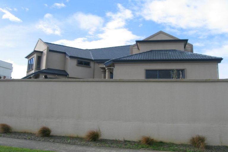 Photo of property in 33 Ruapehu Drive, Fitzherbert, Palmerston North, 4410