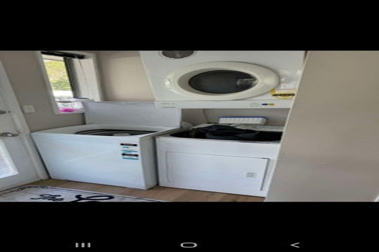 Photo of property in 1/102a Queenspark Drive, Parklands, Christchurch, 8083