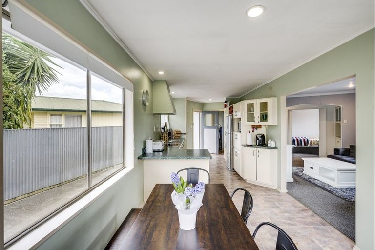 Photo of property in 4 Woodhouse Place, Pirimai, Napier, 4112