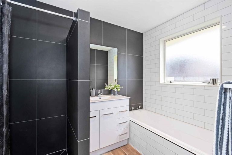 Photo of property in 6b Paget Drive, Woodend, 7610