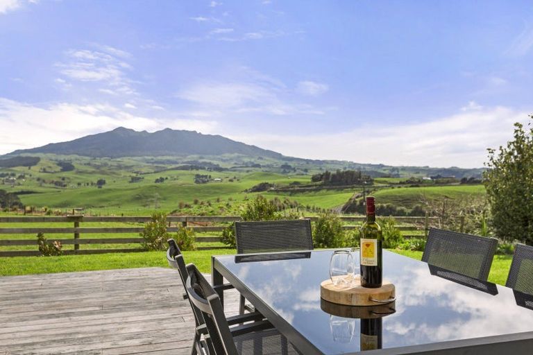 Photo of property in 218a Houchen Road, Raglan, 3295