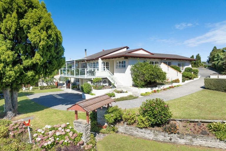 Photo of property in 18 Meachen Terrace, Waiuku, 2123