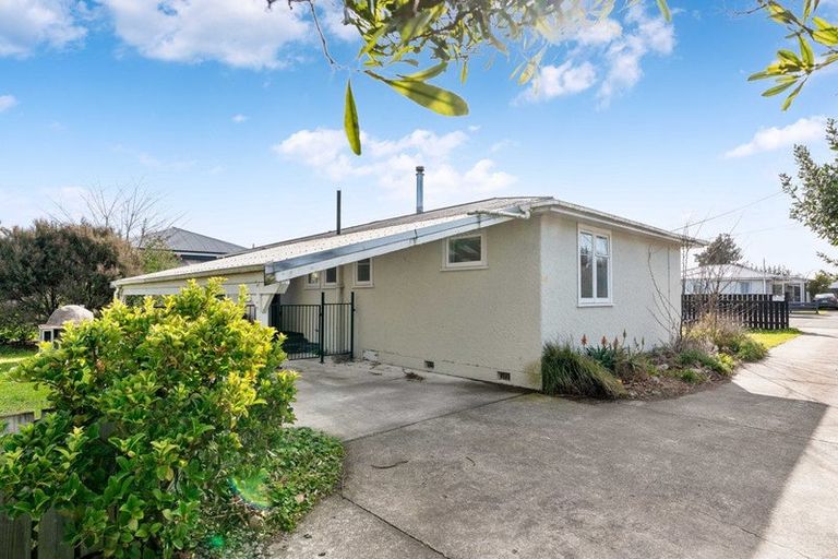 Photo of property in 23 Kent Street, Carterton, 5713