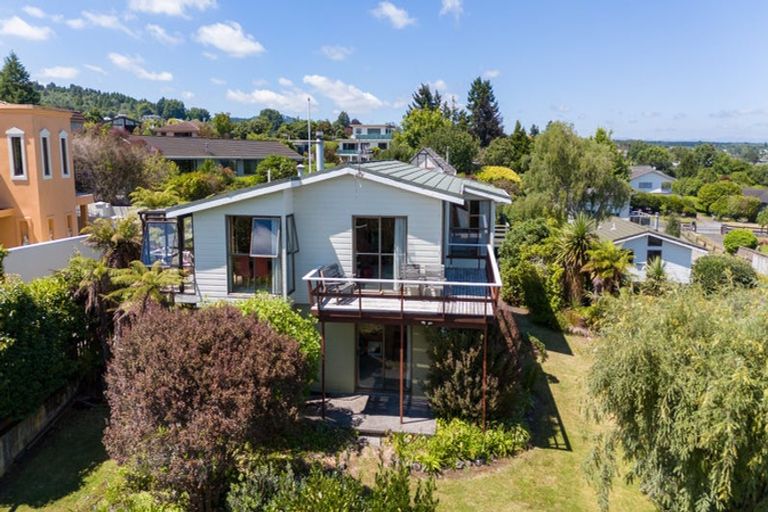 Photo of property in 50 Harvey Street, Waipahihi, Taupo, 3330
