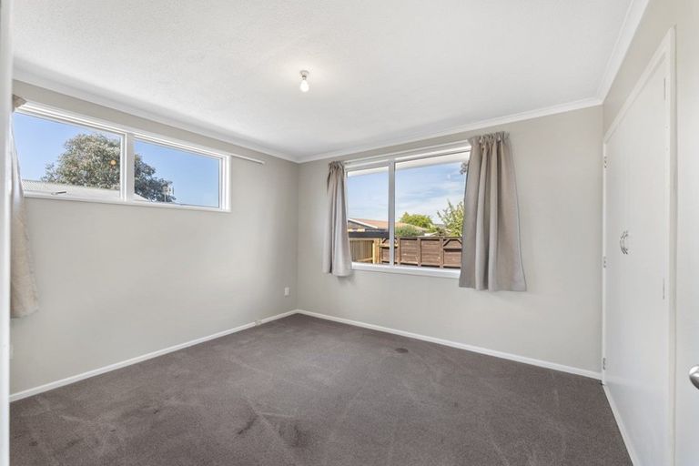 Photo of property in 40 Orrick Crescent, Avondale, Christchurch, 8061