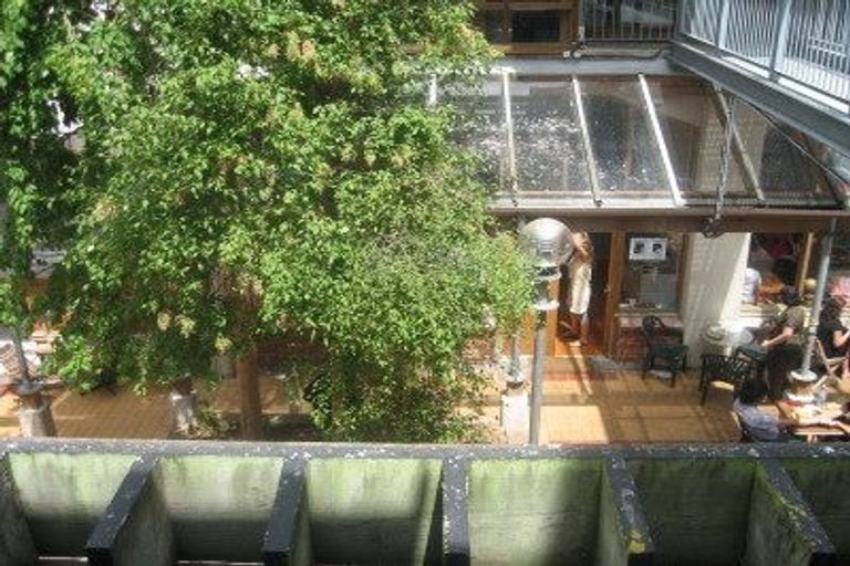 Photo of property in 227/6 Left Bank, Te Aro, Wellington, 6011