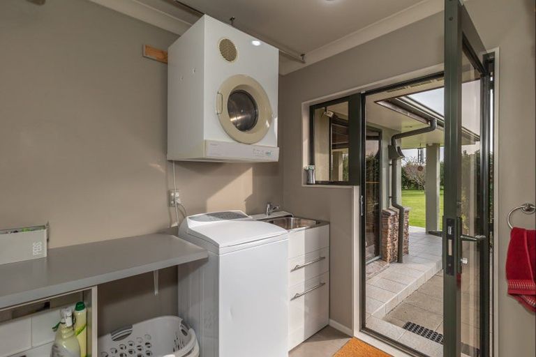 Photo of property in 22 Waipuna Grove, Levin, 5571