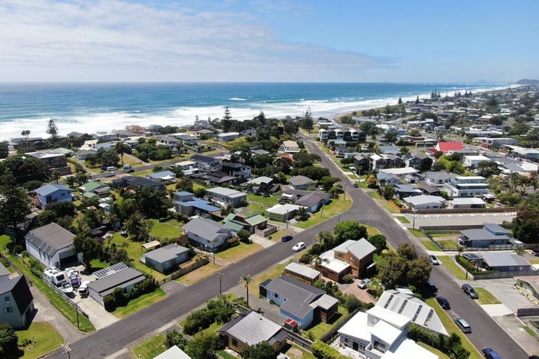 Photo of property in 53a Hillview Road, Waihi Beach, 3611